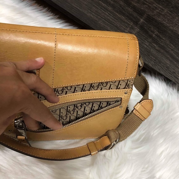 CHRISTIAN DIOR VINTAGE MONO SHOULDER SMALL BAG - Picture 7 of 8